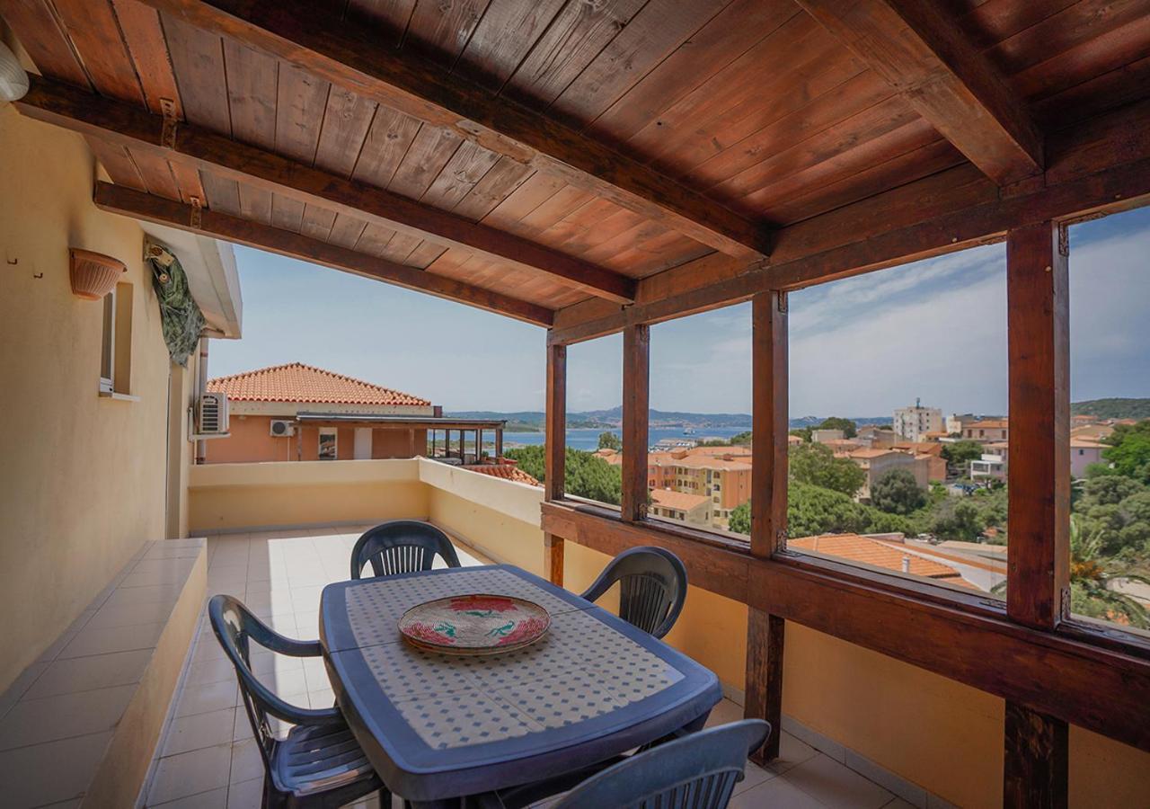 Murphy Holiday Home - Belvedere Ла Мадалена Екстериор снимка