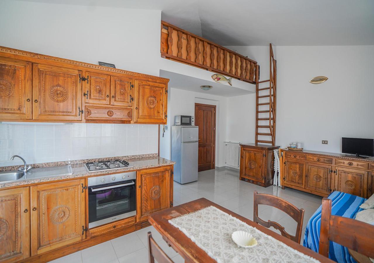Murphy Holiday Home - Belvedere Ла Мадалена Екстериор снимка